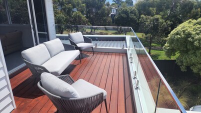 Luxury Coastal Townhouse Mornington