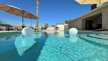 Piscina a l'aire lliure