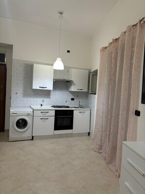 Interior - Apartment in a private park with concierge service Video guarded (Napoli)