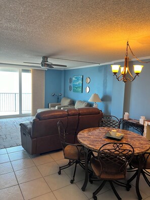 Interior - Direct oceanfront in Ormond Beach Florida (Ormond Beach)