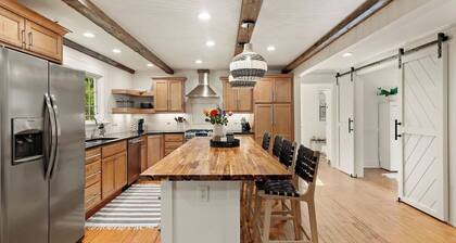 Historic Downtown Wake Forest Bungalow