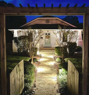 Exterior - Historic Downtown Wake Forest Bungalow (Wake Forest)