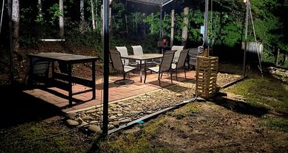 Charming 3-bedroom house in Pioneer with WiFi and AC