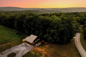 Exterior - The 110 Copse (Wartburg)