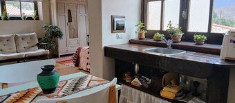 Atelier de Reconocido Pintor y Escritor Jose Armanini! Pleno Centro de Tilcara!