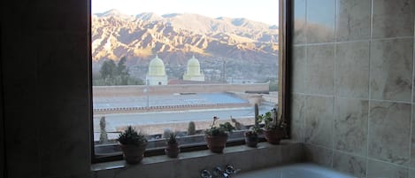 Dusj, boblebad, hårføner og bidé