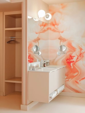 Shower, eco-friendly toiletries, hair dryer, towels