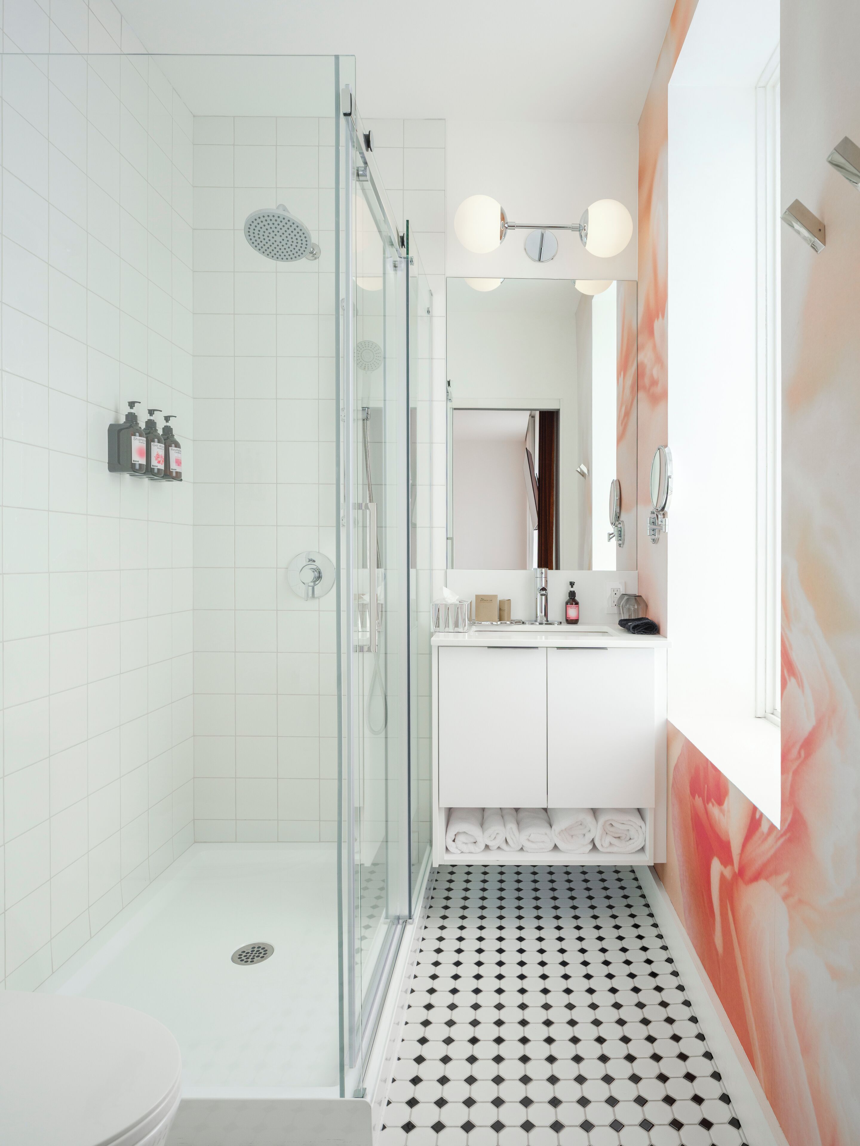 Quarto luxo, vista para a cidade (1) | Banheiro | Chuveiro, produtos de toalete biodegradáveis, secador de cabelo 