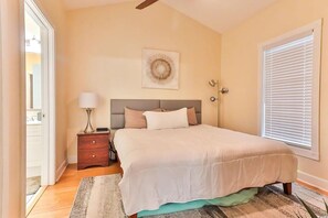 3 bedrooms, in-room safe, iron/ironing board, free WiFi - Spacious 3-bedroom Condo with view of stream and golf course. (Myrtle Beach)