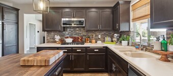 Stunning 4-bedroom 3-bath home with desert views