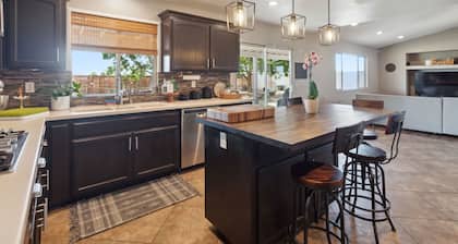 Stunning 4-bedroom 3-bath home with desert views