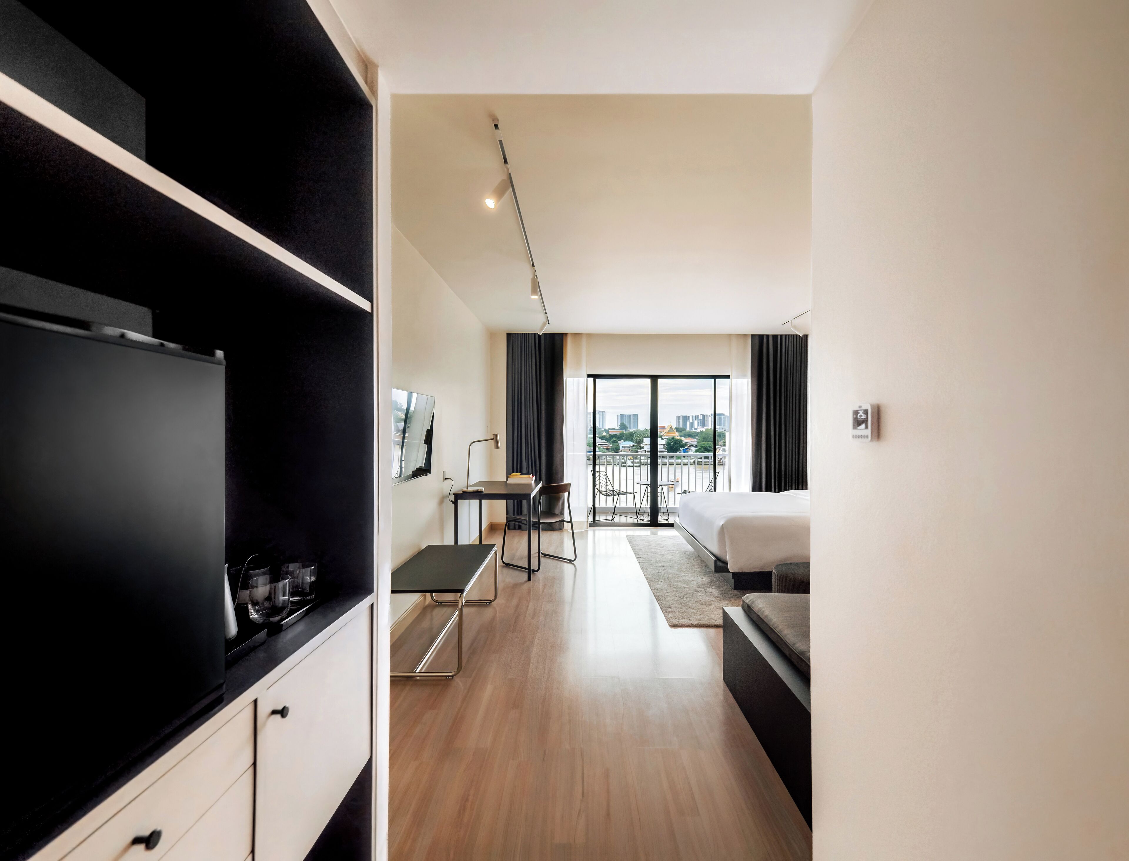 Premium bedding, minibar, in-room safe, desk
