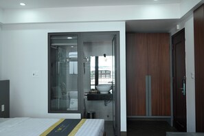 Kamar Keluarga | Kedap suara, Wi-Fi gratis, dan seprai linen