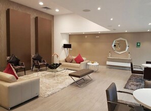 Interior - Departamento Ideal Para Familia, Áreas de Diversión ver Nuestra Descripción (Santiago de Surco)