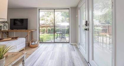 Camille Cottage ~ Ideal for Short-Term Stays or Traveling Professionals