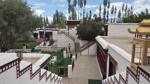 Lharimo North Cottage