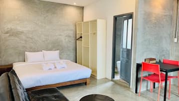 Deluxe Double Room | In-room safe, desk, laptop workspace, blackout curtains