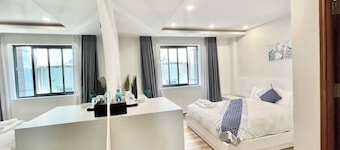 Ballantine Hotel Phu My Hung SECC