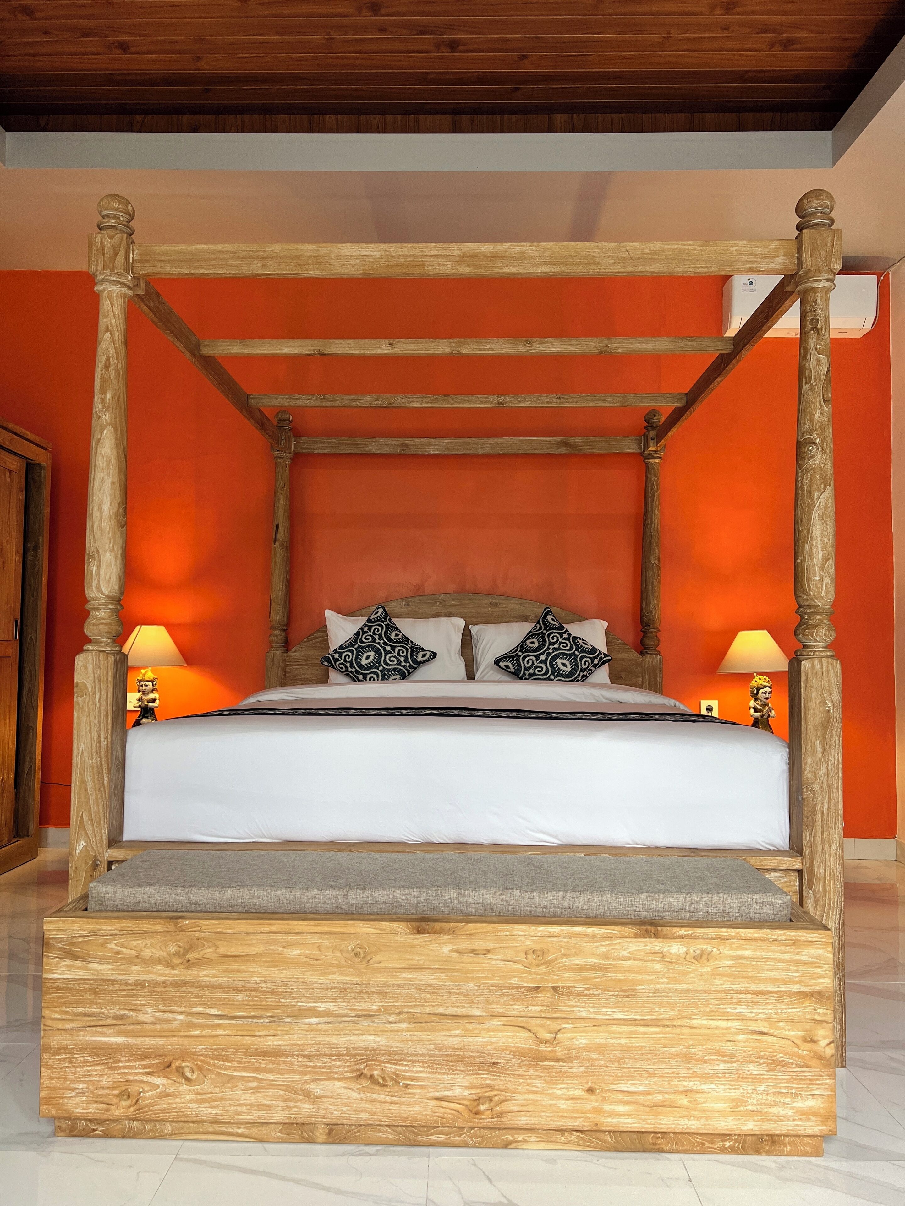 In-room safe, desk, laptop workspace, blackout drapes