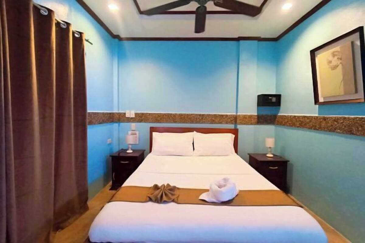1 bedroom, desk, free WiFi