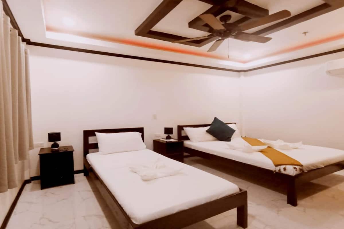 Family Suite, Garden View | Desk, WiFi (free)