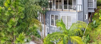 The Canopy House - by Coast Hosting