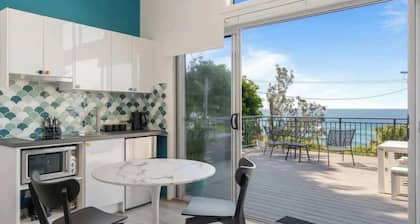 Sandcastle Studio by Coast Hosting