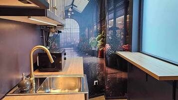 Mikrowelle, Ofen, Herdplatte, Geschirrspüler