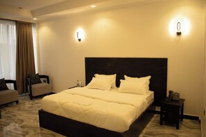 Single Room, Hill View