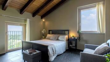 Comfort Double Room, Non Smoking, Hill View | Blackout curtains, free WiFi, bed sheets