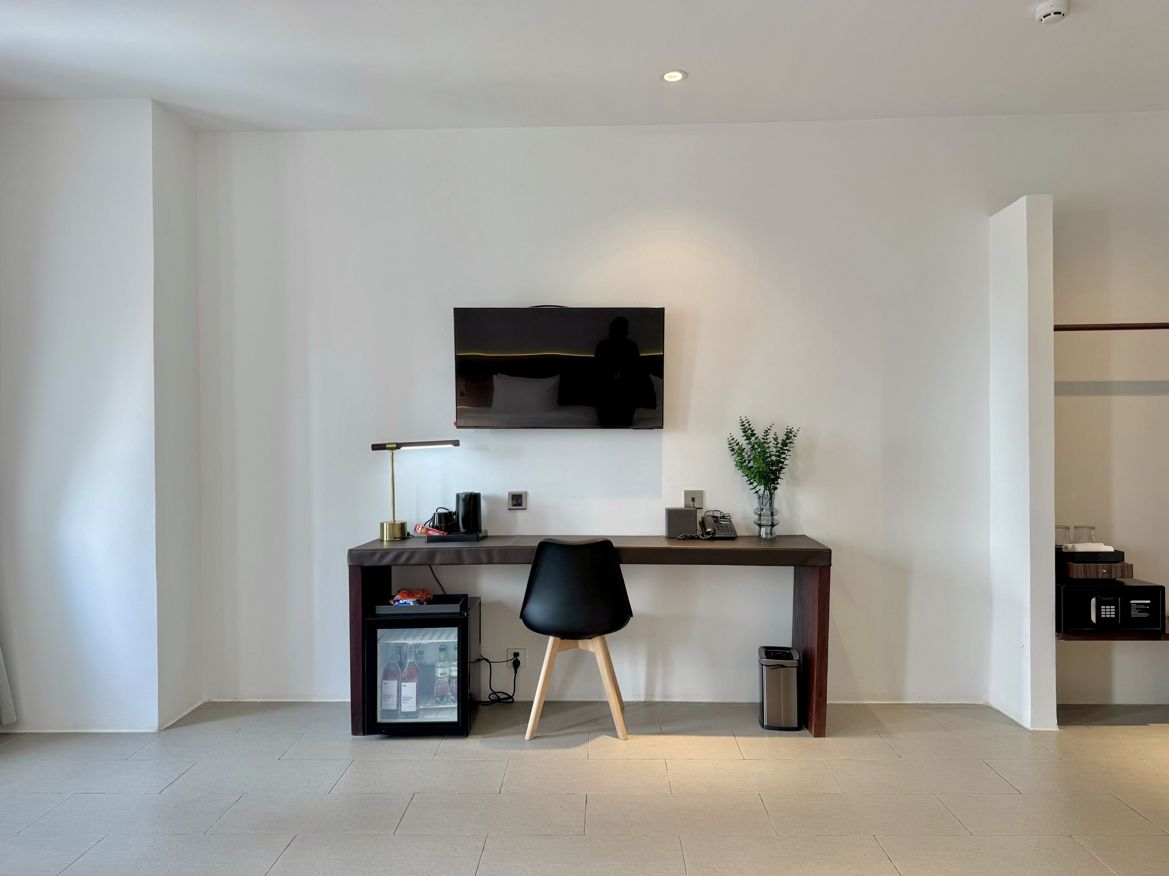 Photo - WH Hotel 310