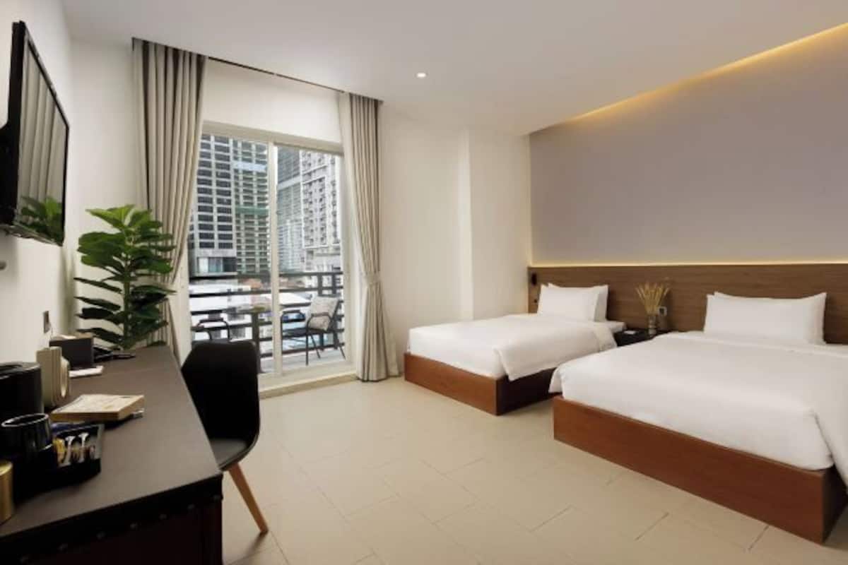Egyptian cotton sheets, premium bedding, down duvets, Tempur-Pedic beds