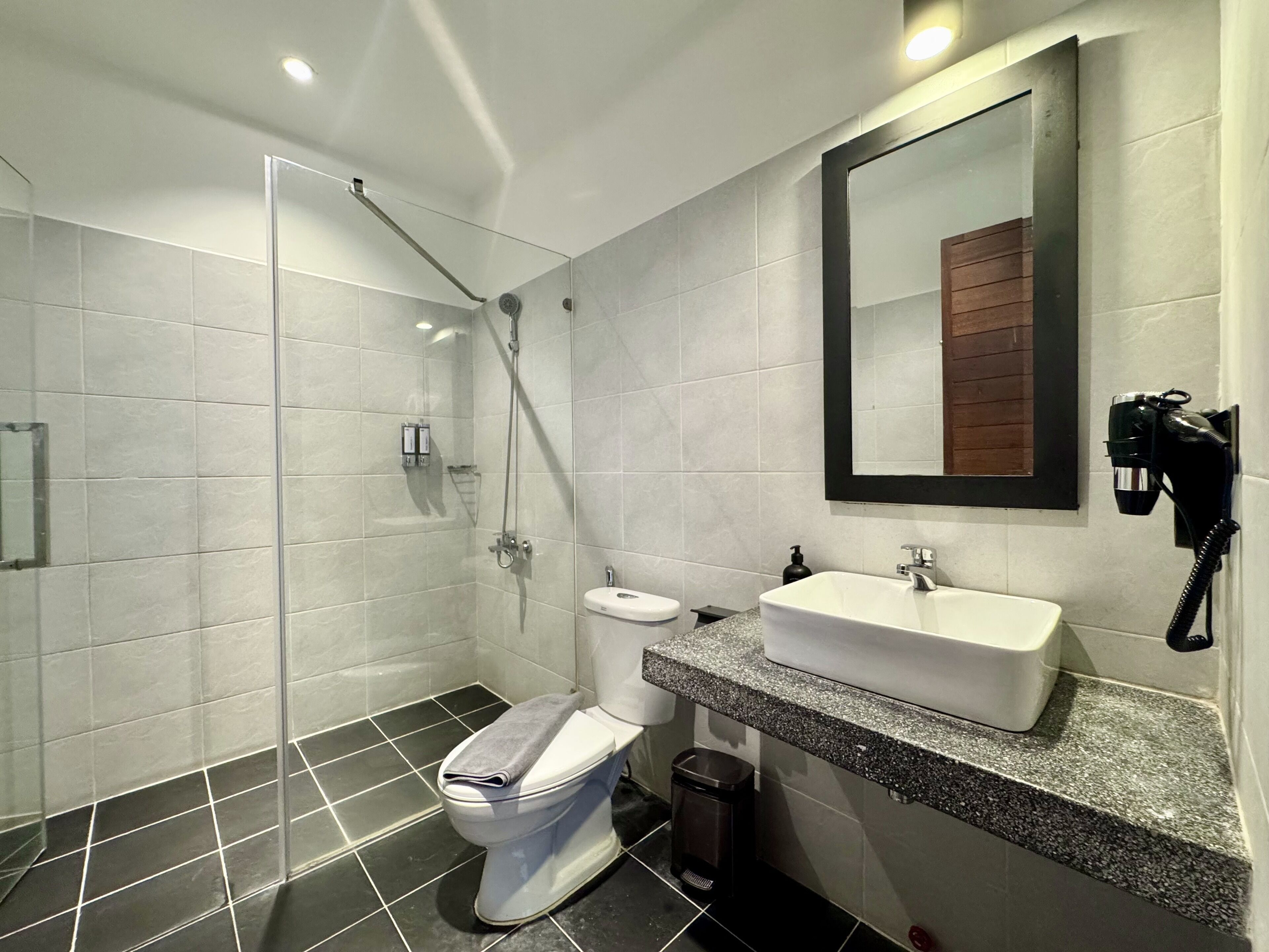 Photo - WH Hotel 310