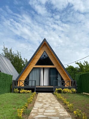 Standard Bungalow, Patio, Mountain View | 1 bedroom, free WiFi - Vadi Zirkon Otel (Karamürsel)