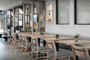 Lobby lounge - TownePlace Suites by Marriott Paris (Paris)