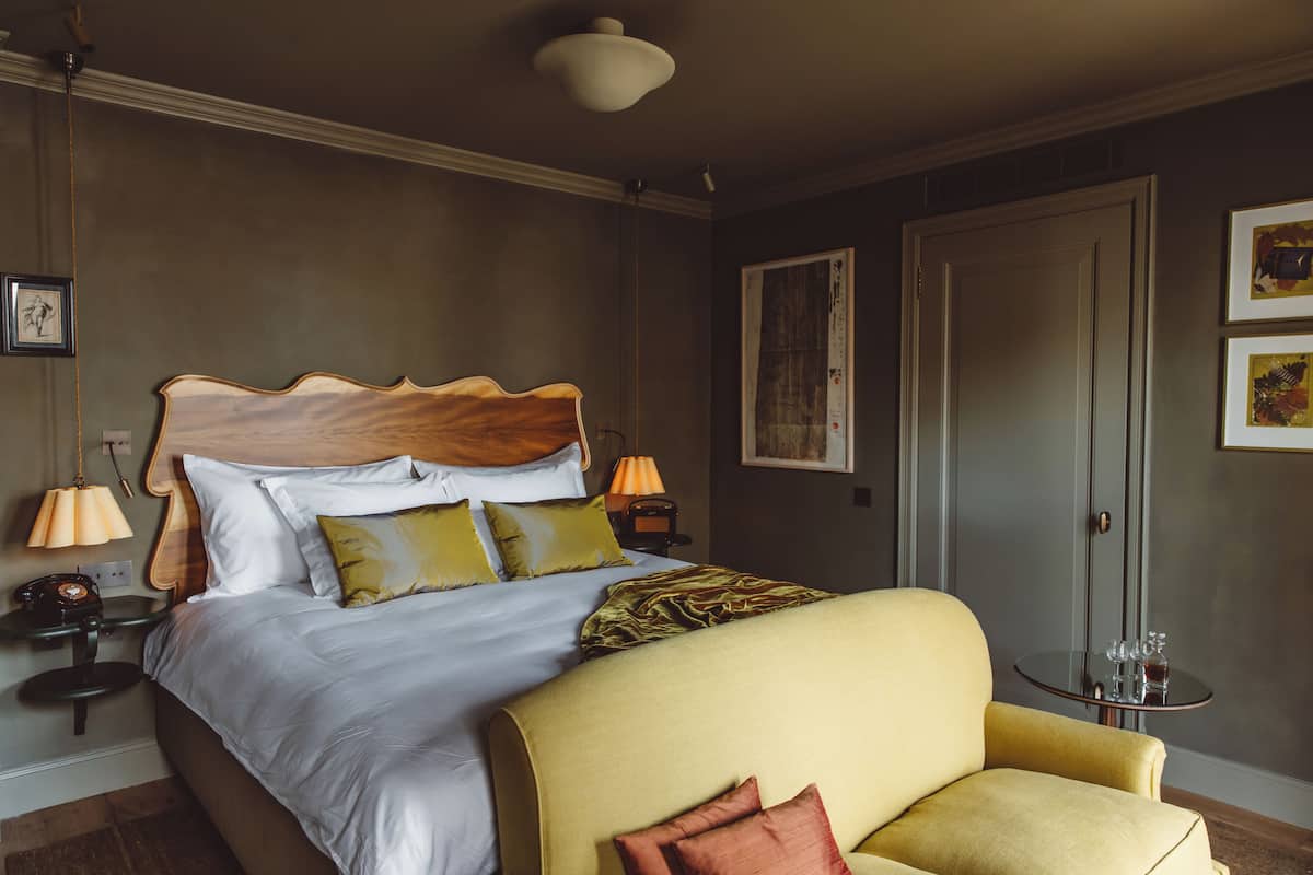 Ropa de cama de alta calidad, cubrecamas y colchones con pillow-top
