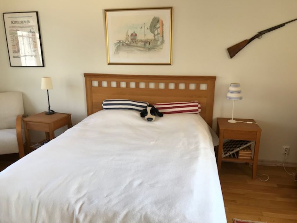 3 chambres, fer et planche à repasser, Wi-Fi, draps fournis