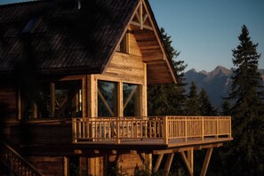 Exterior - Charming 3-bedroom country house with private SPA in tranquil Rzepiska (Rzepiska)