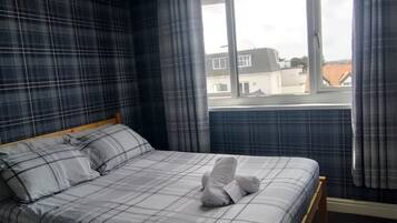 Habitación familiar, 2 camas matrimoniales | Vista desde la habitación