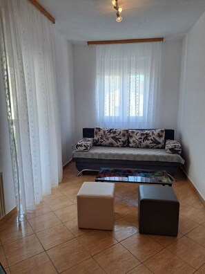 Living area - Pansion Dovodja - Close to the beach and the center - your vacation home / Apartment 2 (Vodice)