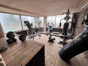 Quarto, 1 quarto, sacada, vista para o jardim | Academia de ginástica