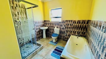 Habitació, 1 dormitori, balcó, vistes al jardí | Bany