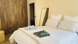Unclassified image, 3 of 10, button - Spacious 1 Bedroom Apartment in Johannesburg (Johannesburg)