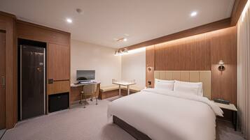 Superior King Room | Free WiFi