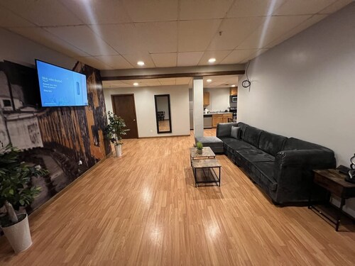 Spacious 3BR/3BA | Downtown Morgantown | Near WVU