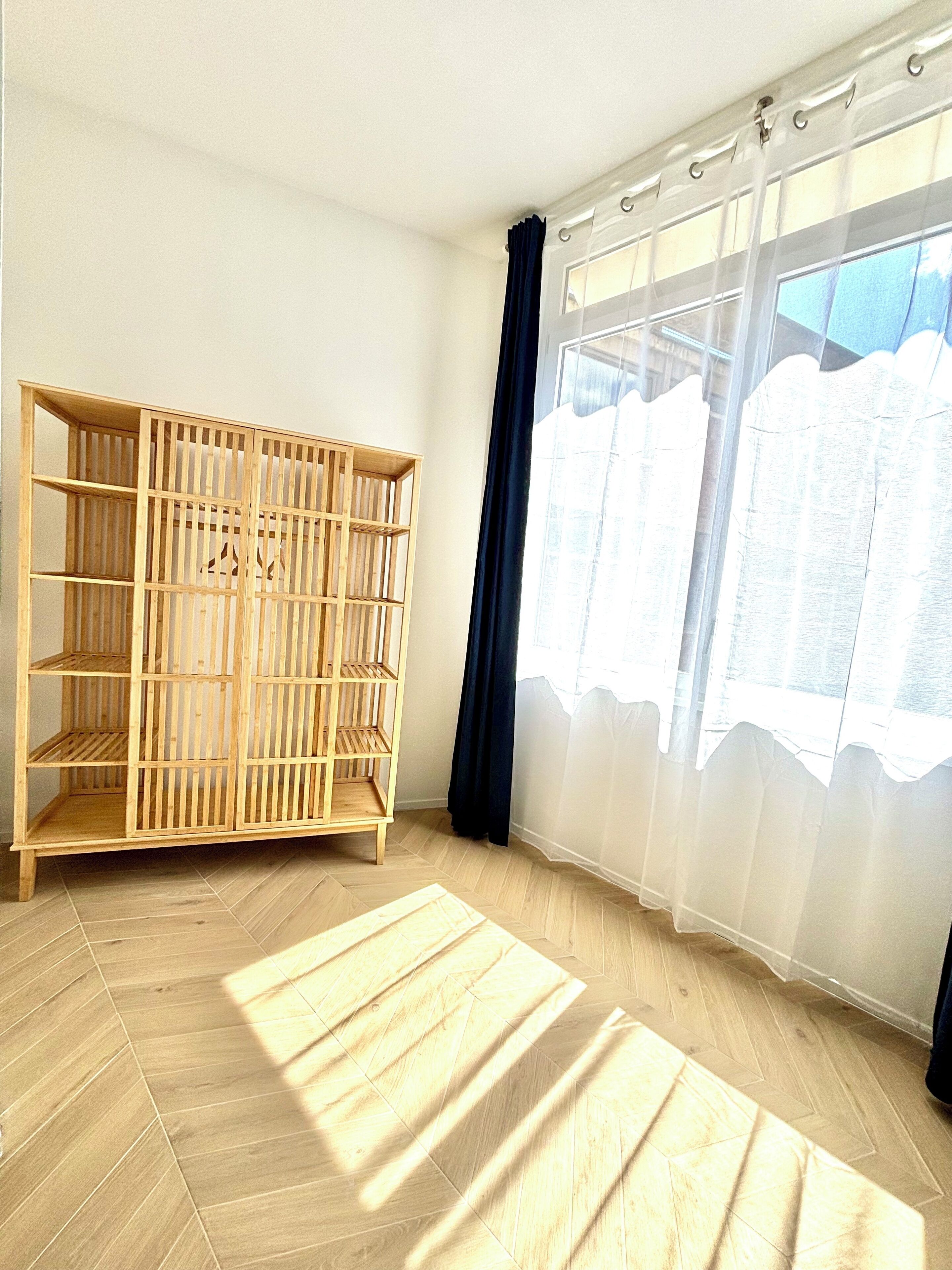 Doppel- oder Zweibettzimmer, mit Bad, Stadtblick