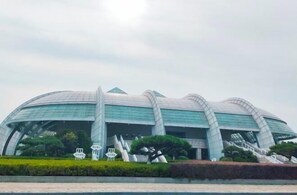 View from property - Wudang Mountain Daohe Hotel (Danjiangkou)