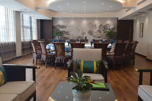 Unclassified image, 2 of 14, button - Dongfang Yuehai Hotel (Zhengzhou)