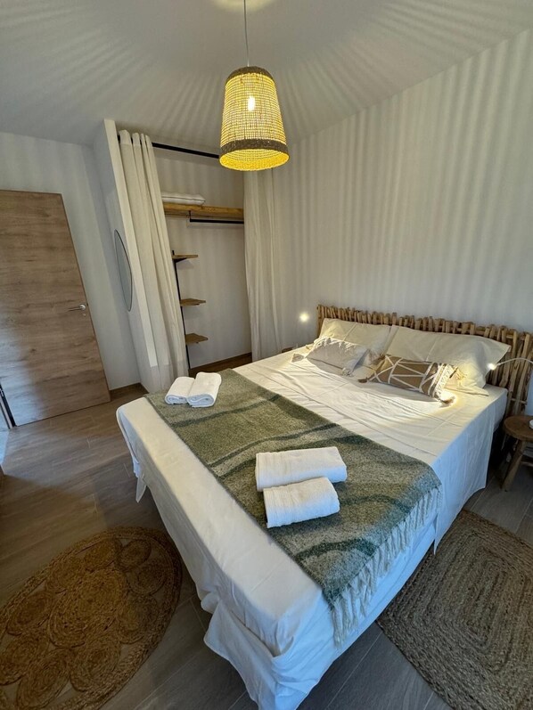 2 Schlafzimmer, Bügeleisen/Bügelbrett, kostenloses WLAN, Bettwäsche