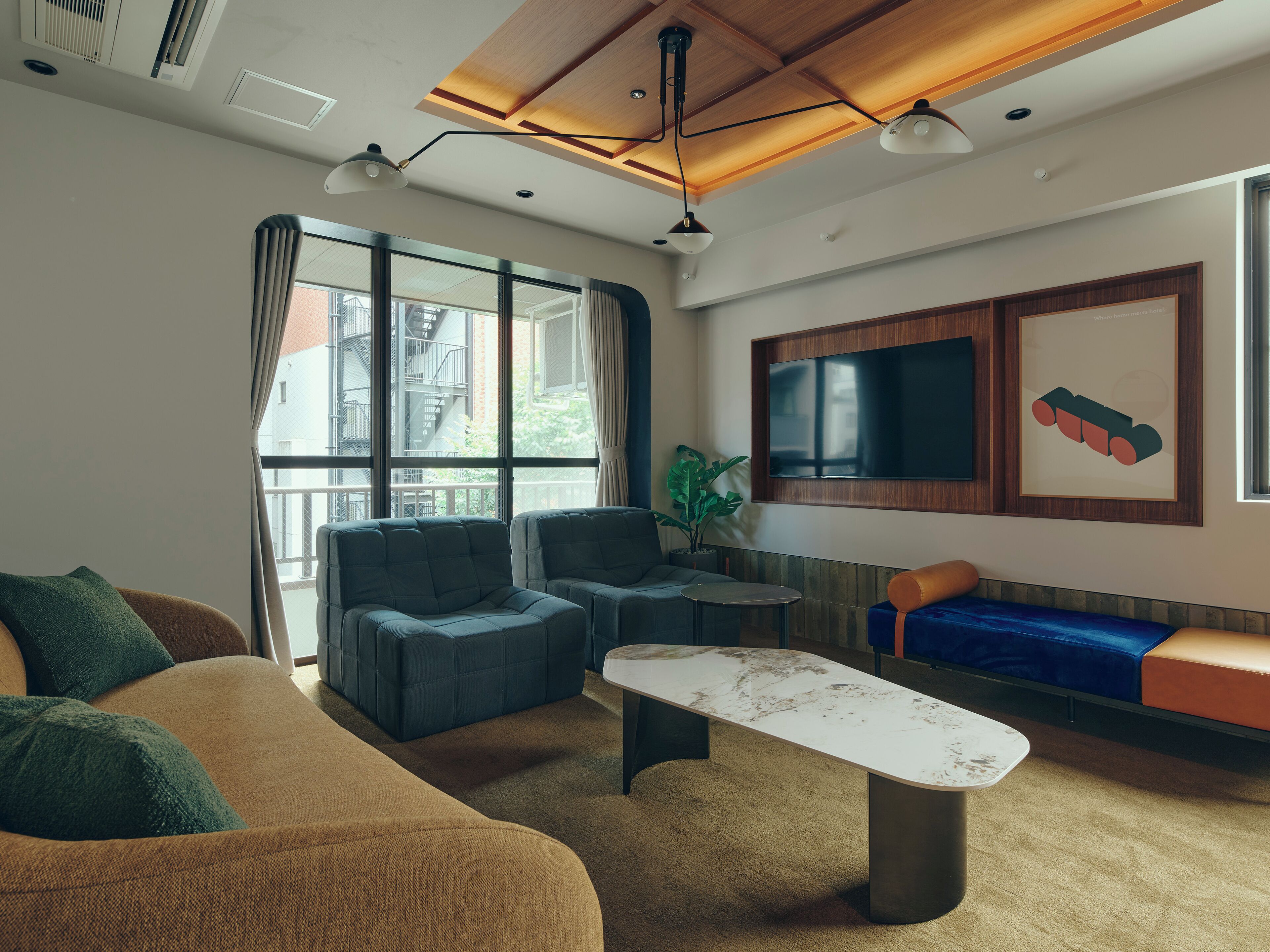 ห้องซูพีเรียสตูดิโอสวีท | บริเวณนั่งเล่น | สมาร์ททีวี 60 นิ้ว พร้อมช่องดิจิตอล, บริการสตรีมมิ่ง